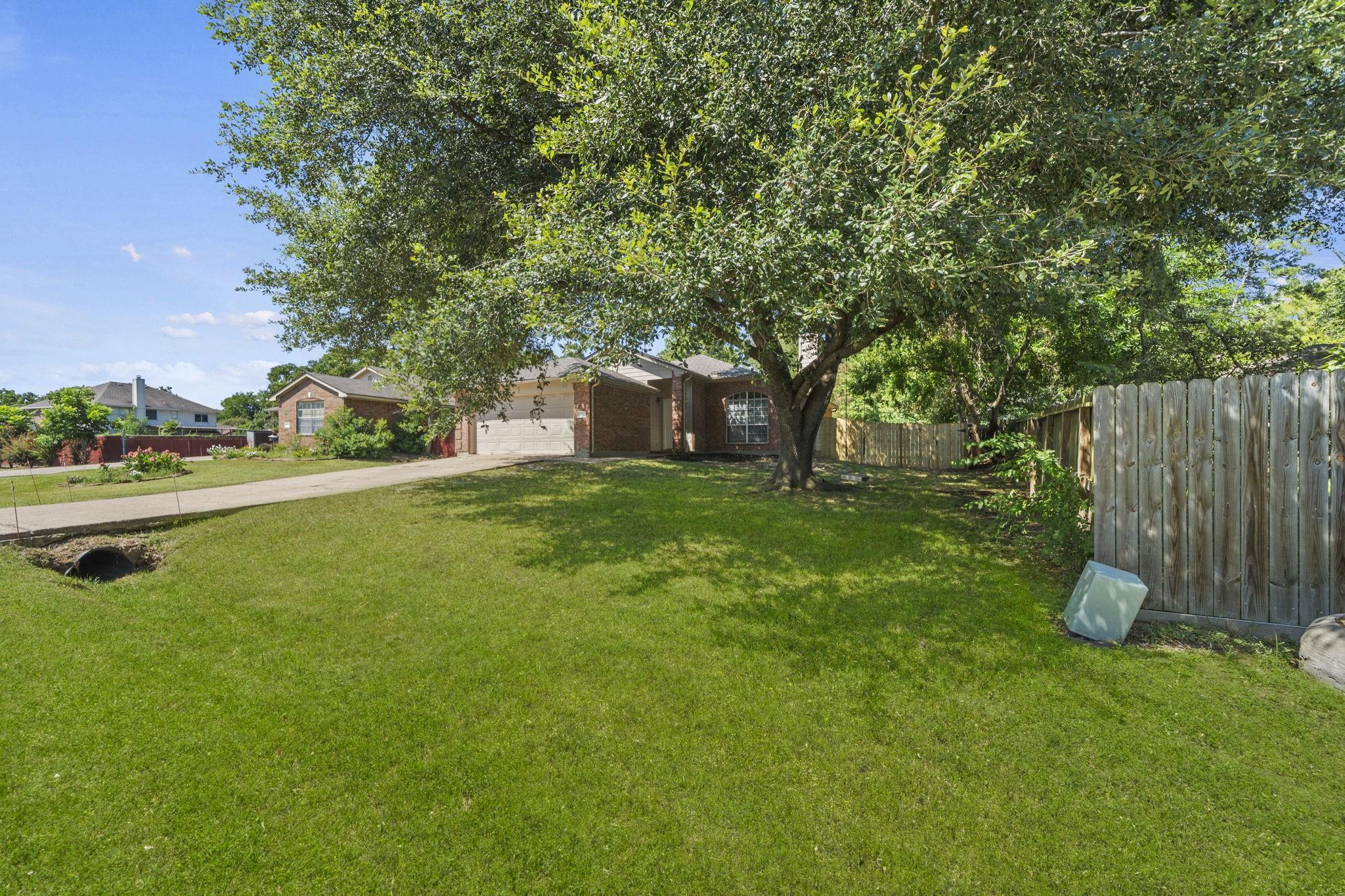 Image 3: Front of the house.