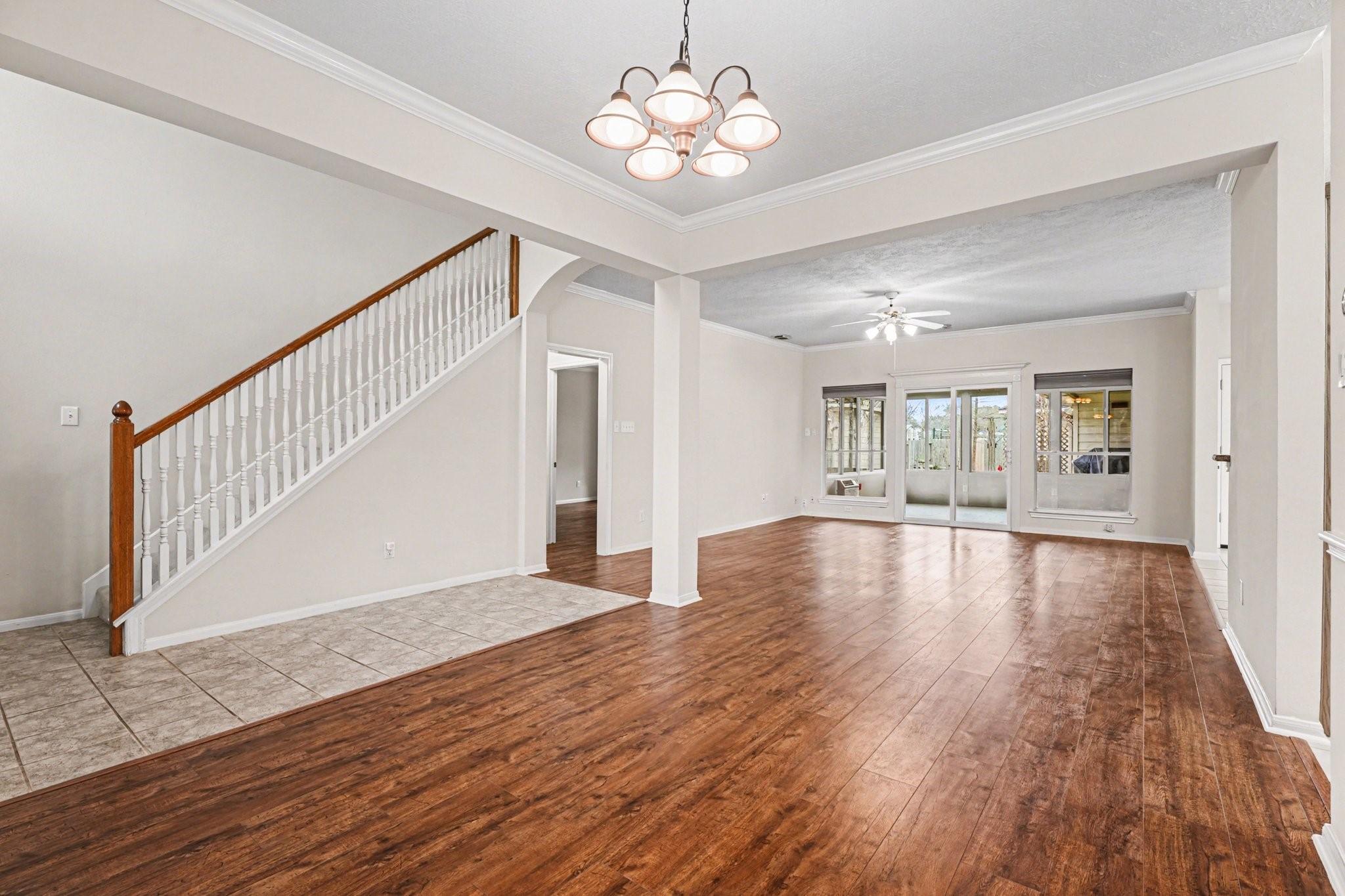 Image 4: Living/Dinning