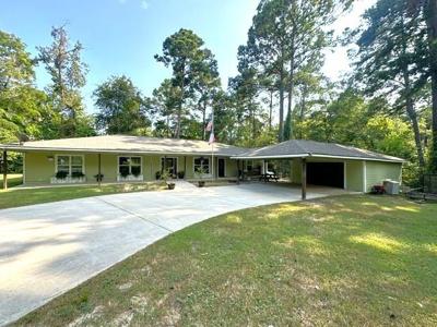 162 Hackberry Street