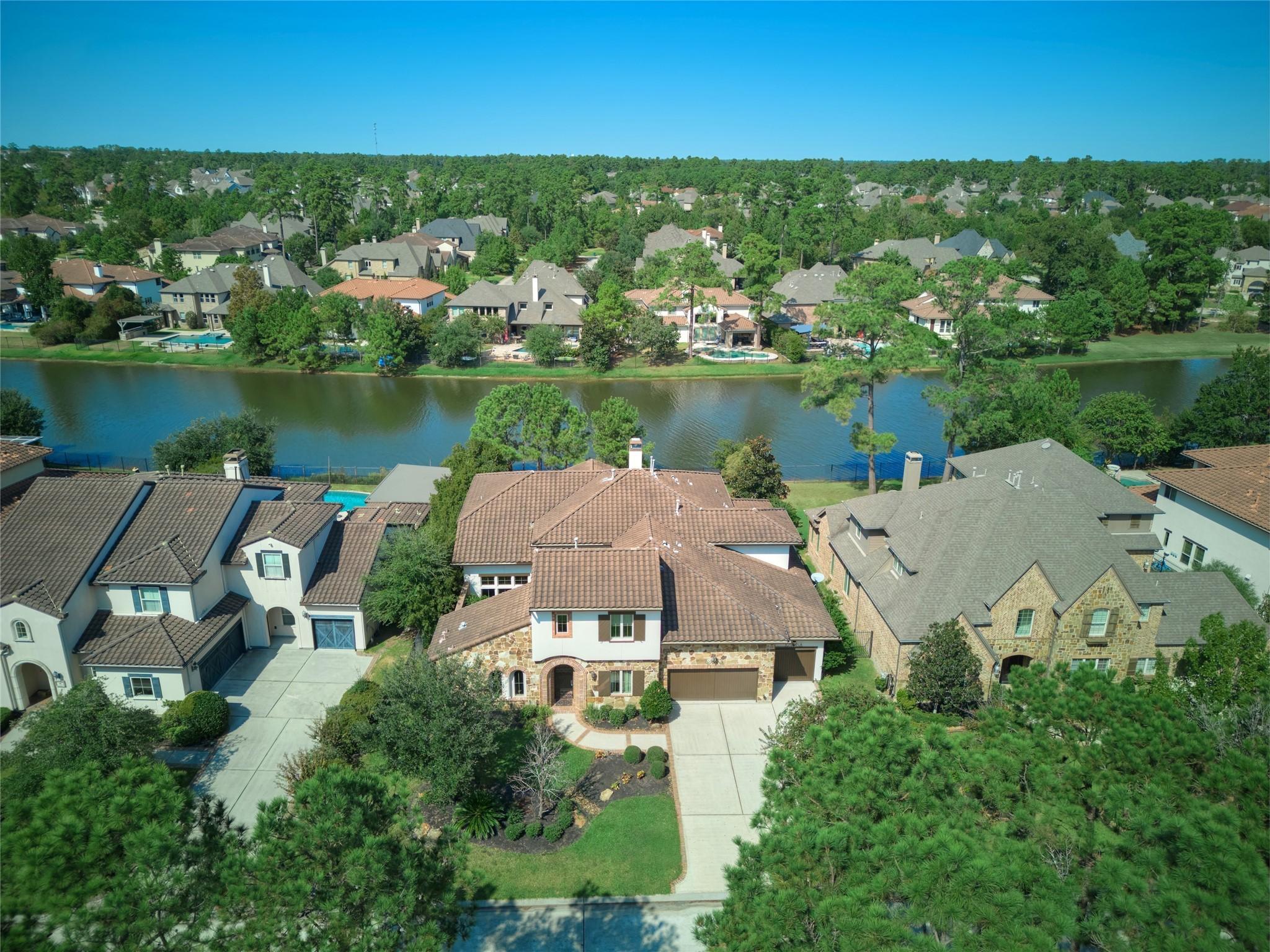 Image 3: On the water, in the heart of Creekside Park.
