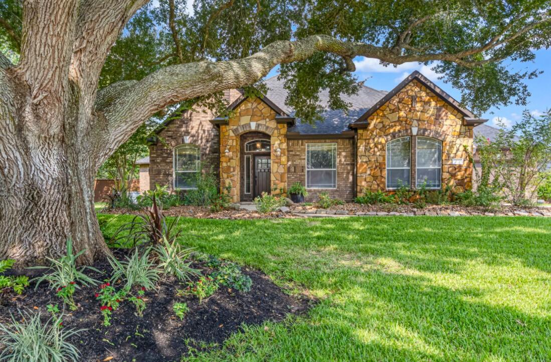 Image 2: Front of House