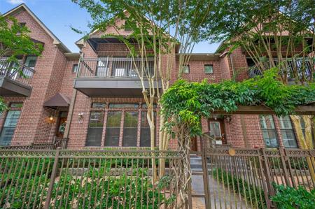 28 Riva Row