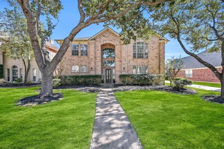 2430 La Rochelle Court