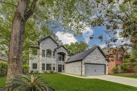 13731 Fountainview Drive