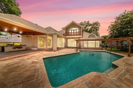 32610 Whitburn Trail