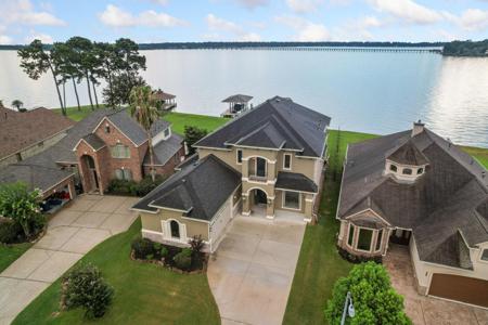 8834 Cross Country Drive