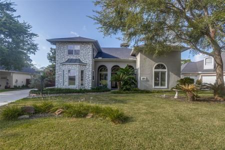 966 Bentwater Drive