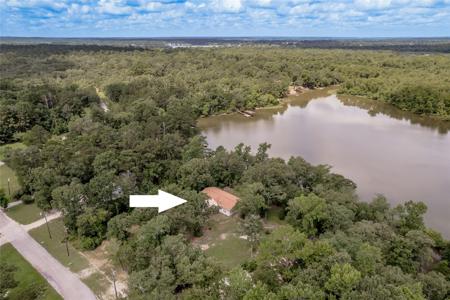 221 Chestnut Bend