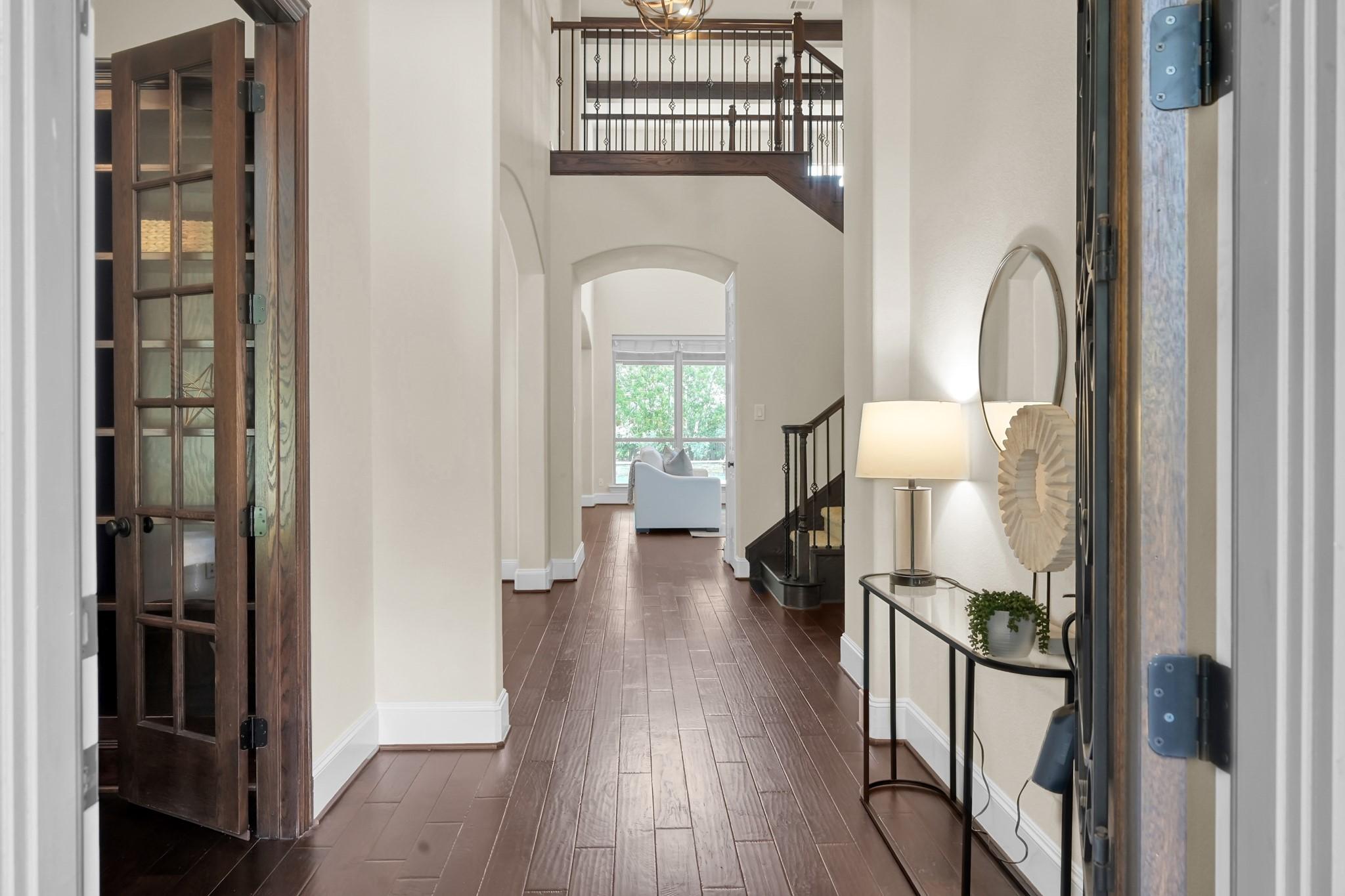 Image 3: You'll immediately feel at home when you walk in.