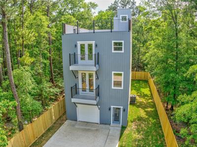 107 Cloverdale