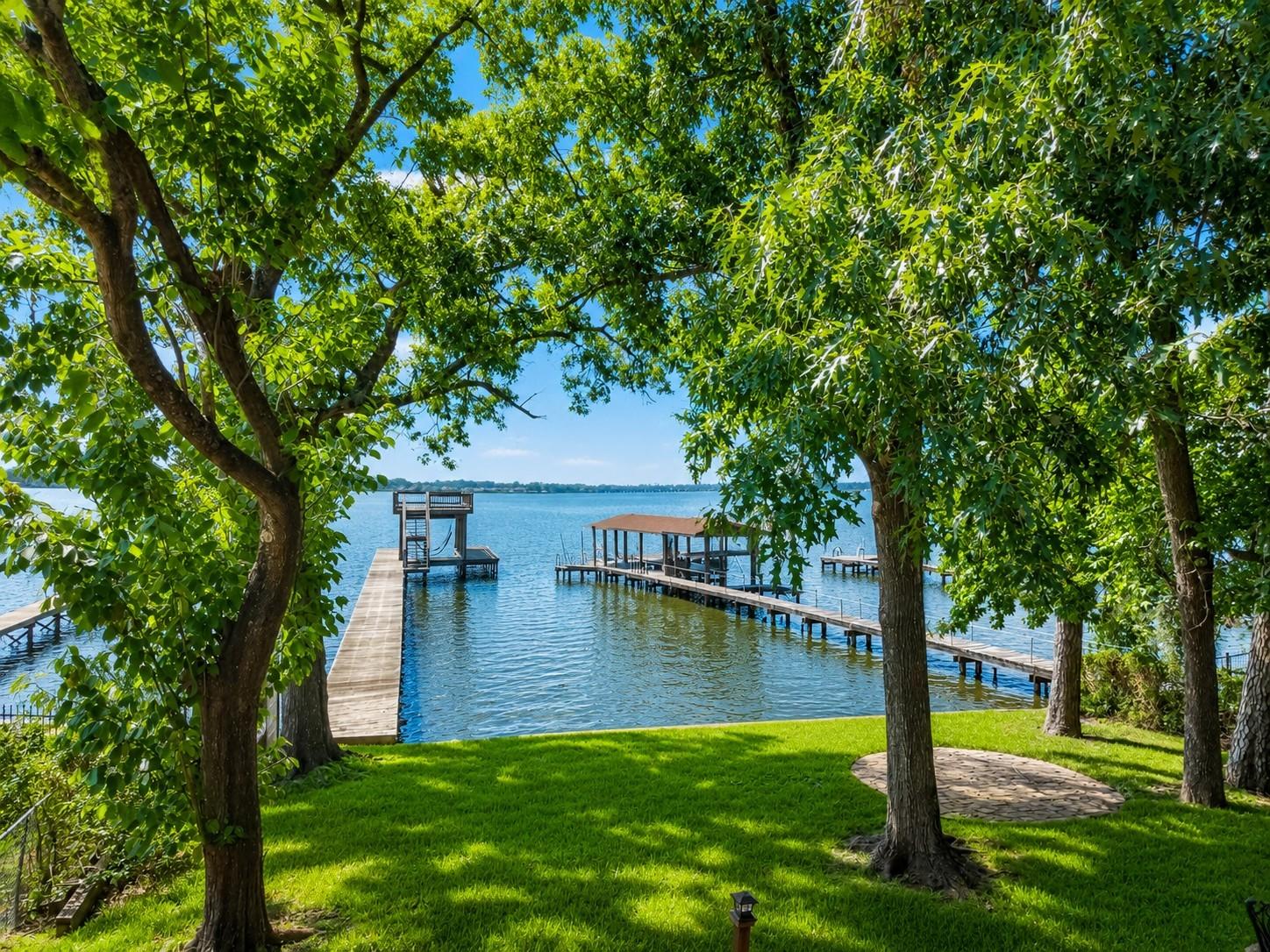 Image 1: Waterfront living at 20543 Appaloosa Trail in Indi