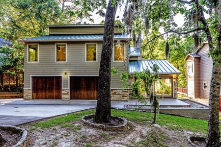 888 Cedar Lane