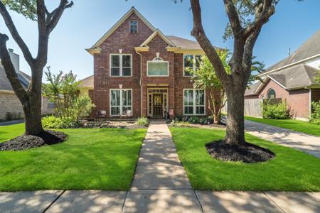 2206 Castle Bay Drive
