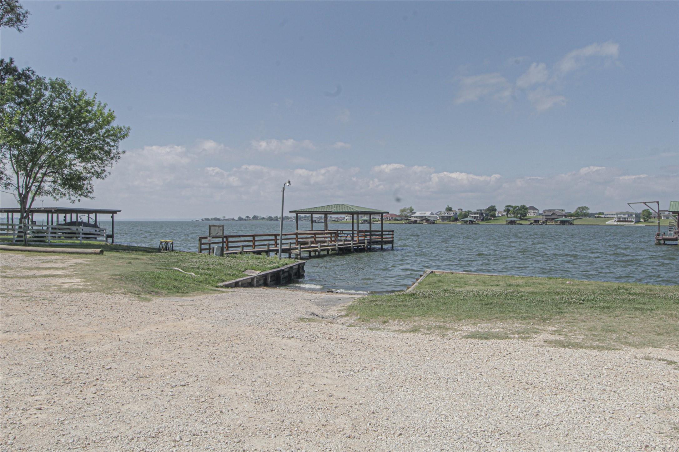 Image 2: Cedar Point offers several boat ramps & piers for