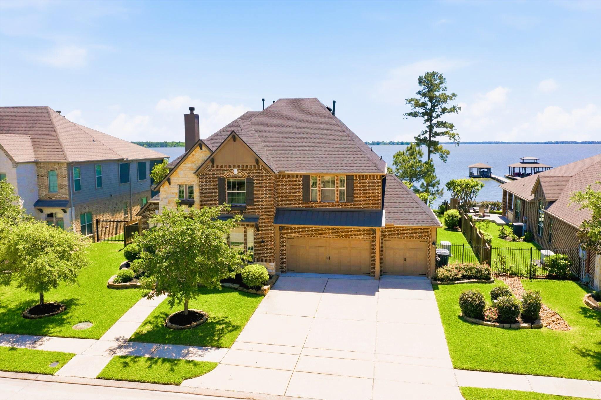 Image 3: Stone brick elevation, 4 sided brick luxury home o