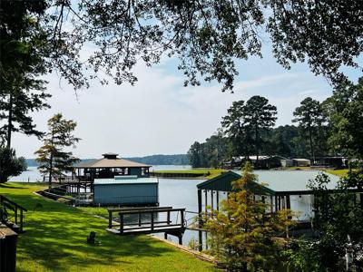 422 Beechwood Loop