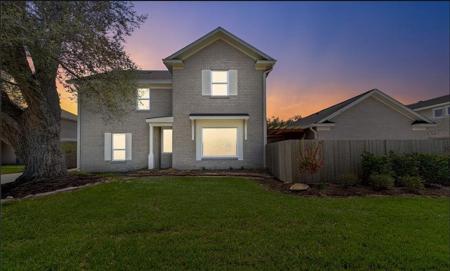 1227 Saxony Lane