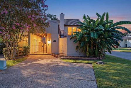 3822 Lakewood Drive