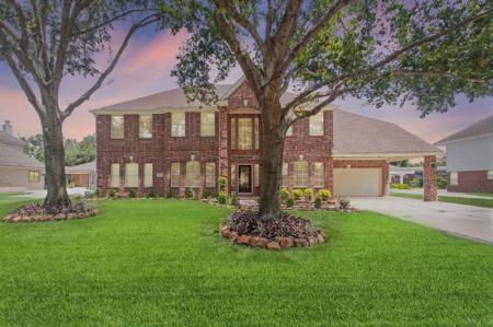 8219 Trophy Place Dr Drive