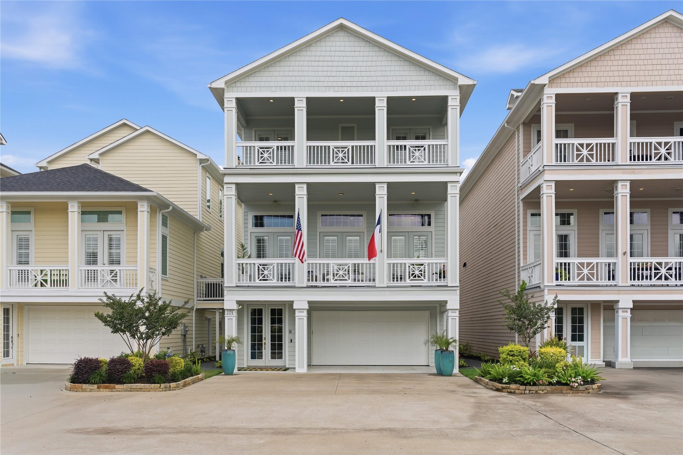 Image 2: This adorable coastal contemporary house has 4 bal