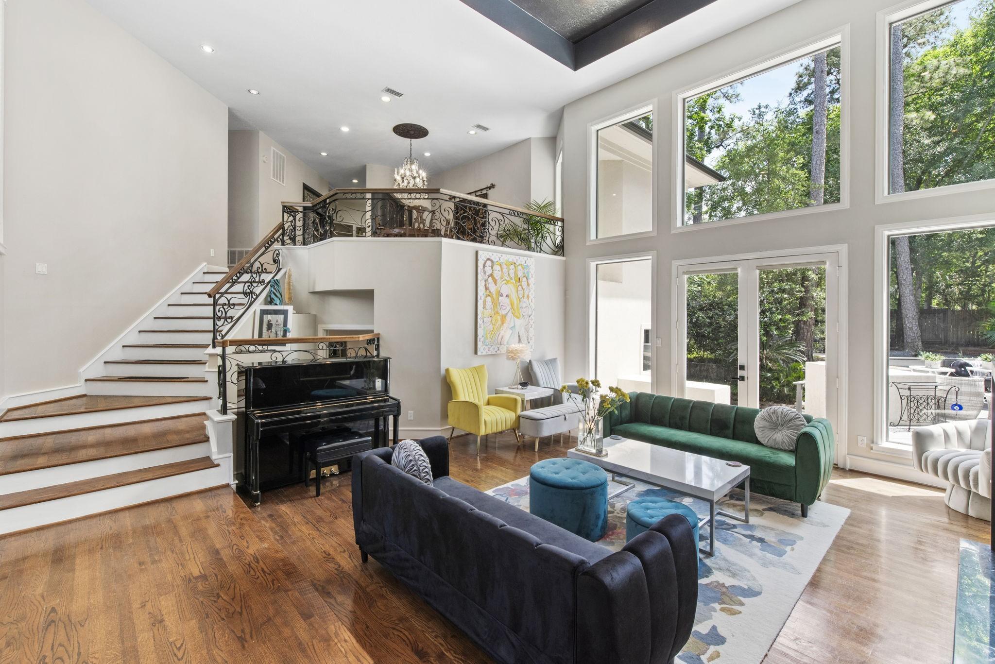 Image 1: Perfect setting for entertaining.