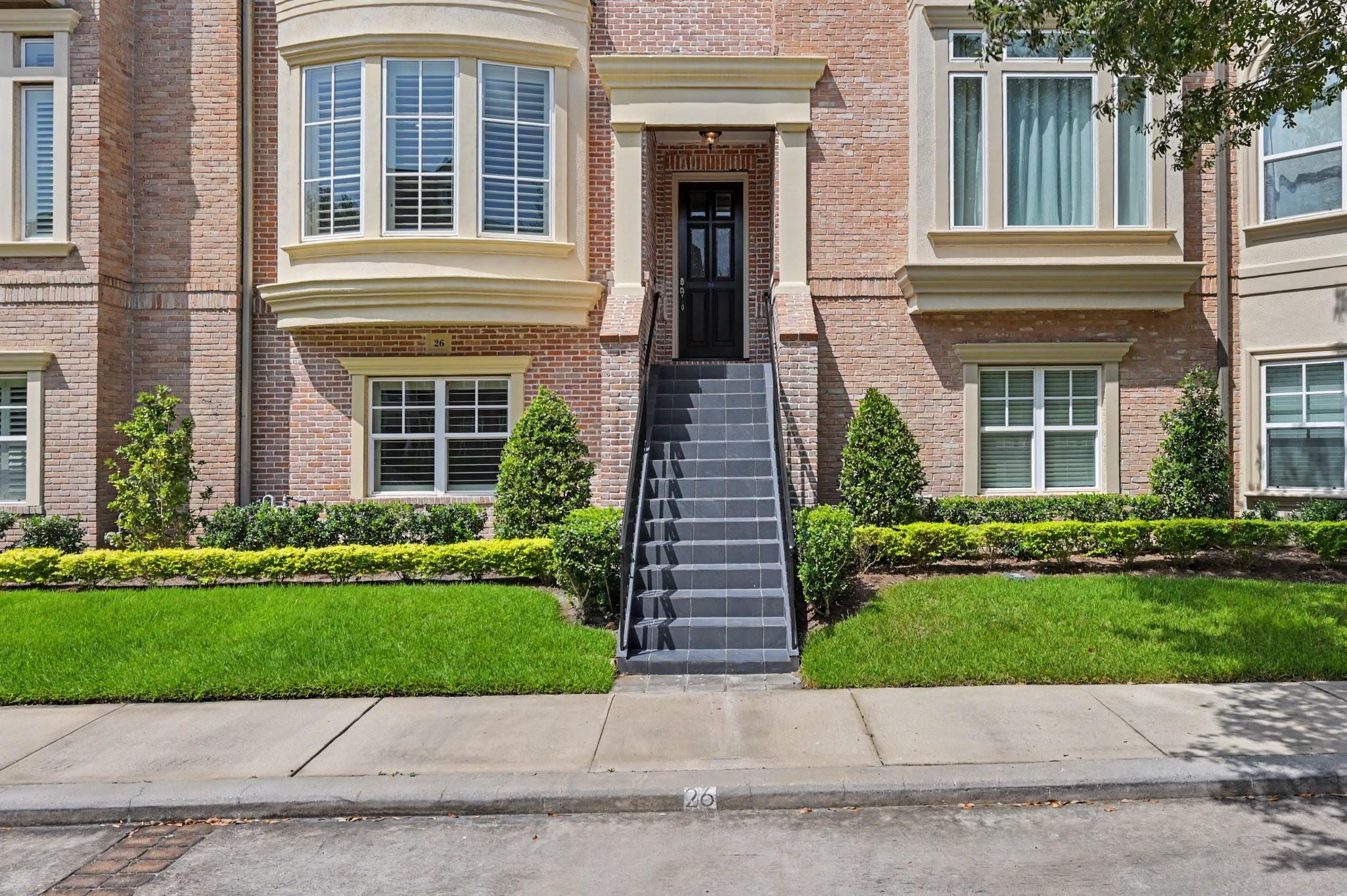 Image 2: Enjoy peace of mind knowing that the entry stairca