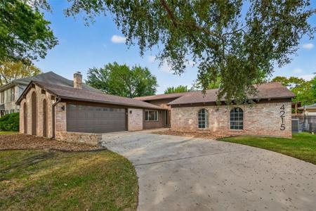 4215 Long Grove Drive