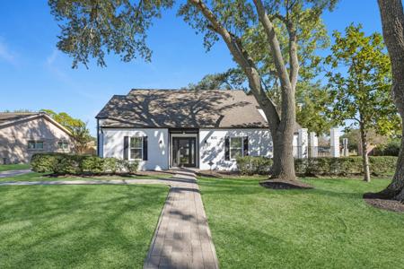 802 Lake Villa Drive