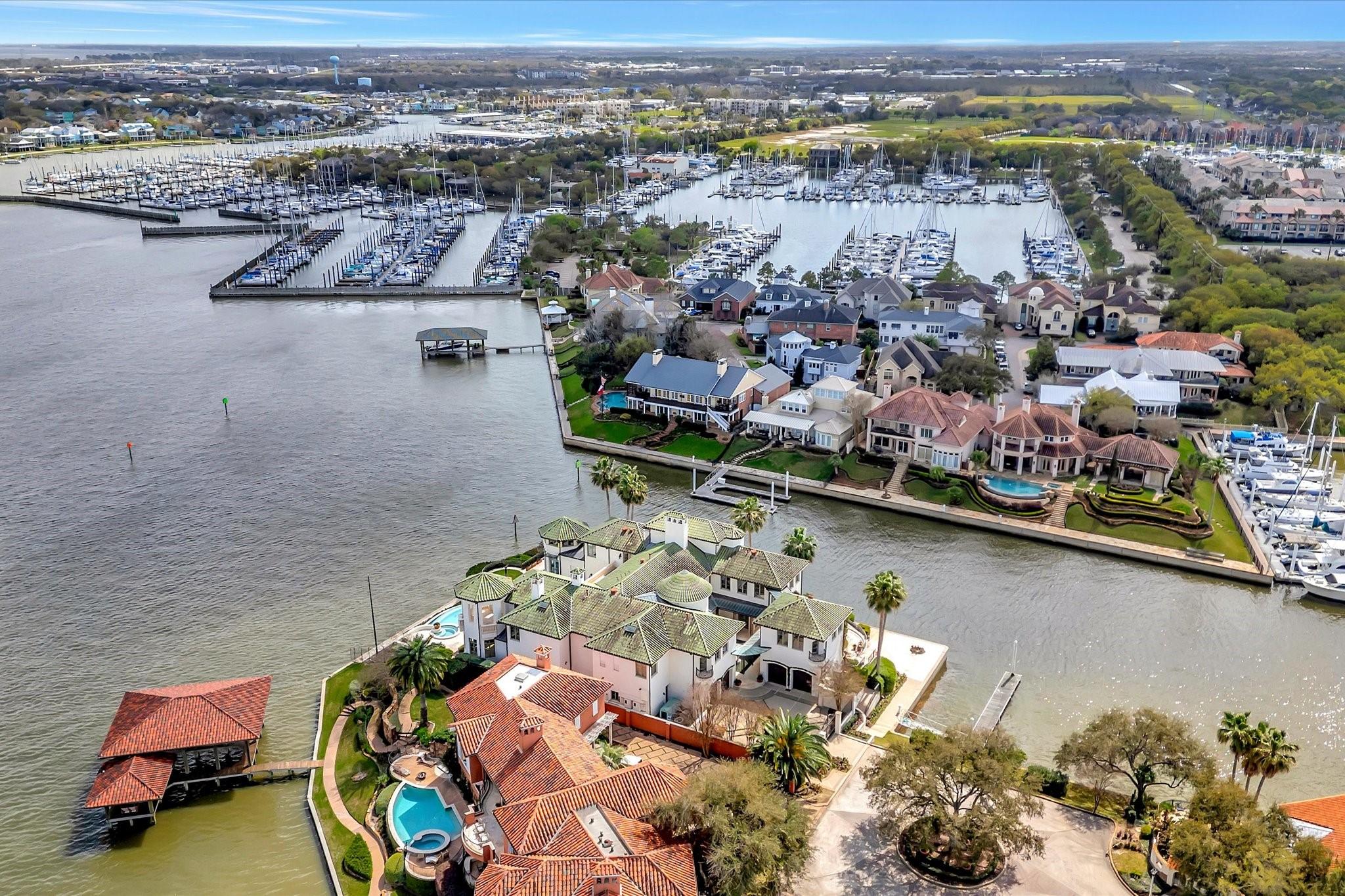 Image 4: Clear Lake is known as the yachting capital of Tex