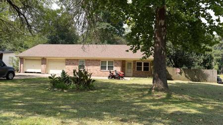 325 Pine Harbor Drive
