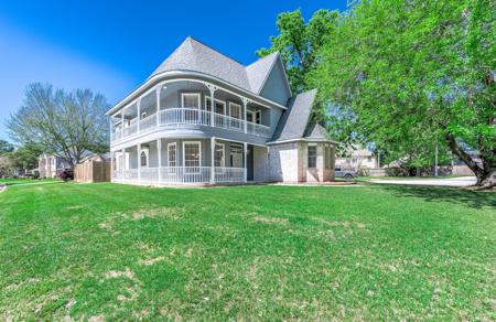 18503 Pheasant Field Drive
