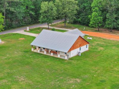 413 Barnett Lane