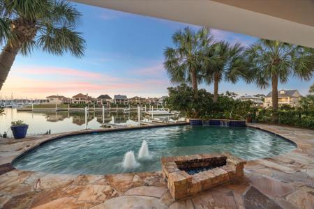 721 Harborside Way