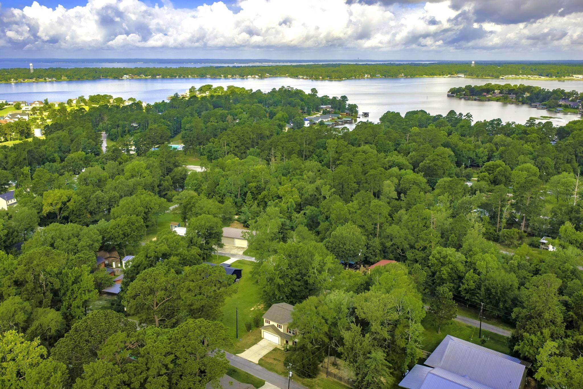 Image 2: in Cedar Point - Lake Community
