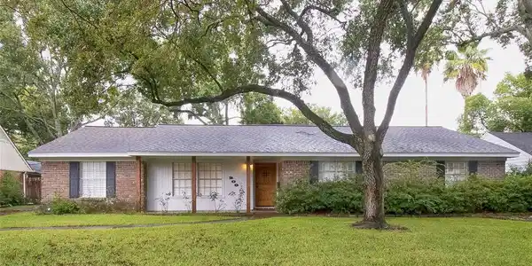 209 Bayou View Drive