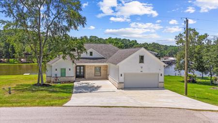 305 Twin Magnolia