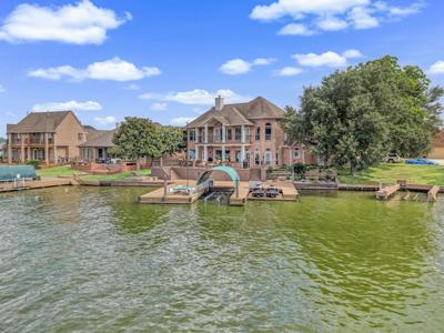 318 Bayshore Drive