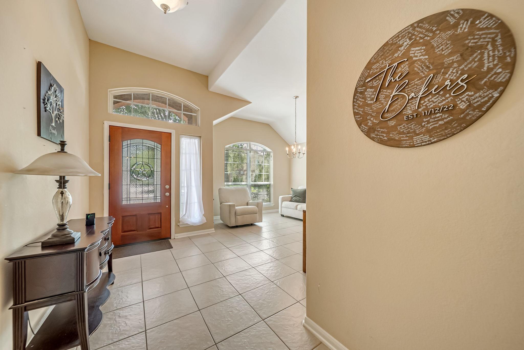 Image 3: Foyer and entrance as you walk into the house.