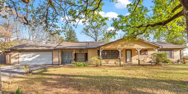 322 Parkside Drive