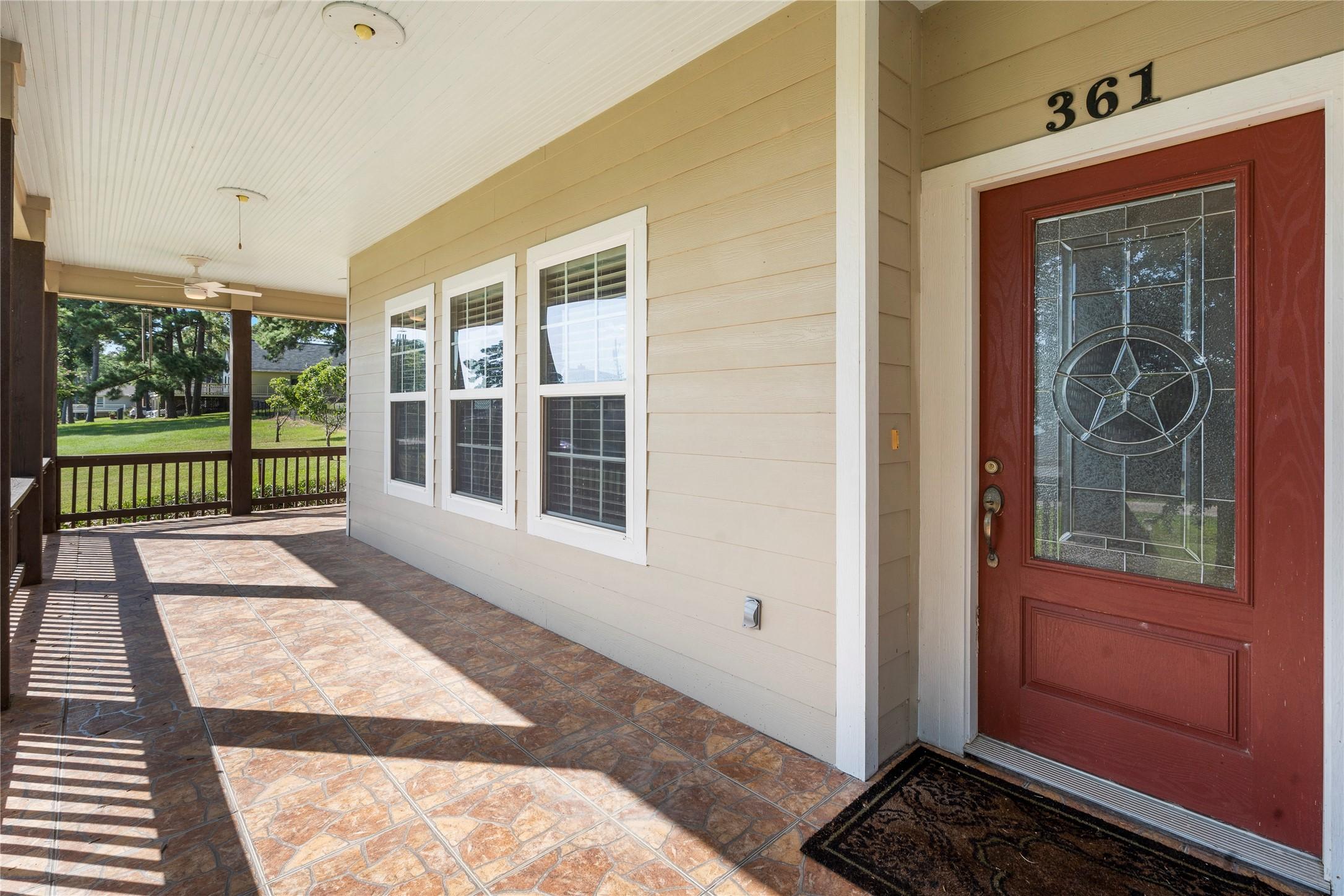 Image 3: Covered wrap around porch