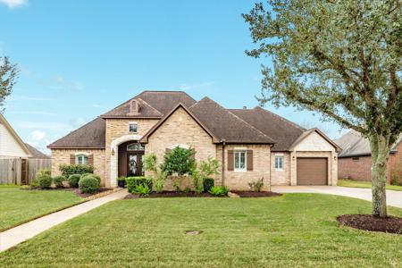 110 Spanish Oak Circle