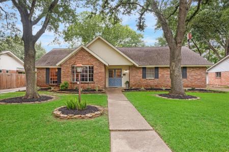 18407 Point Lookout Drive