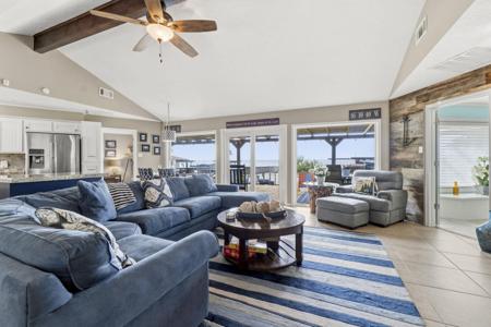 151 Lakeview Drive