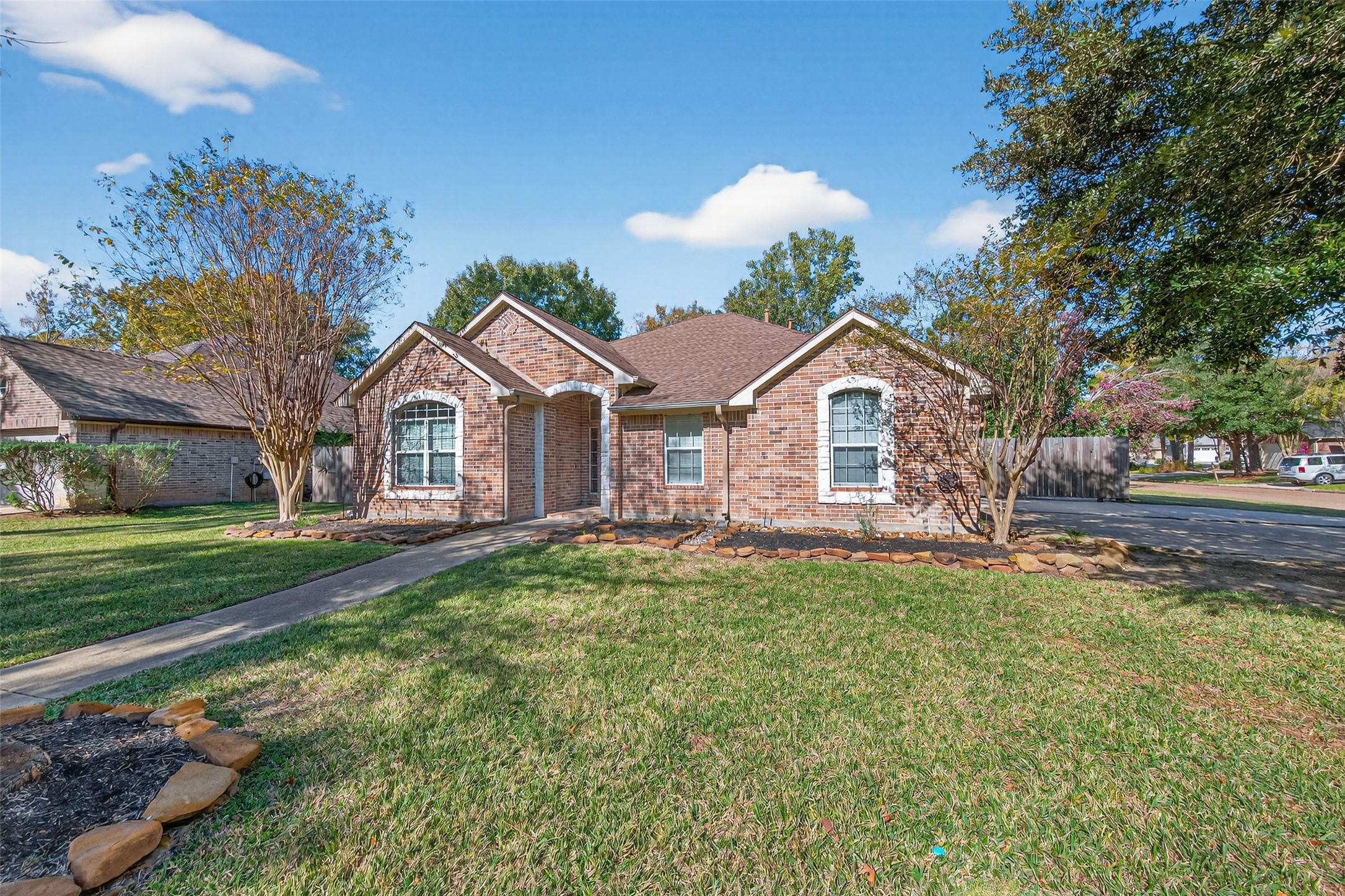 Image 4: The perfect place to enjoy comfortable living in a