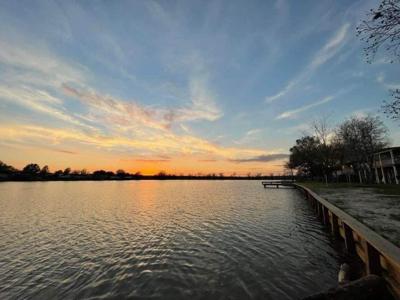 336 River Oaks Drive
