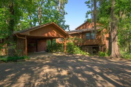 481 Riverwood Drive