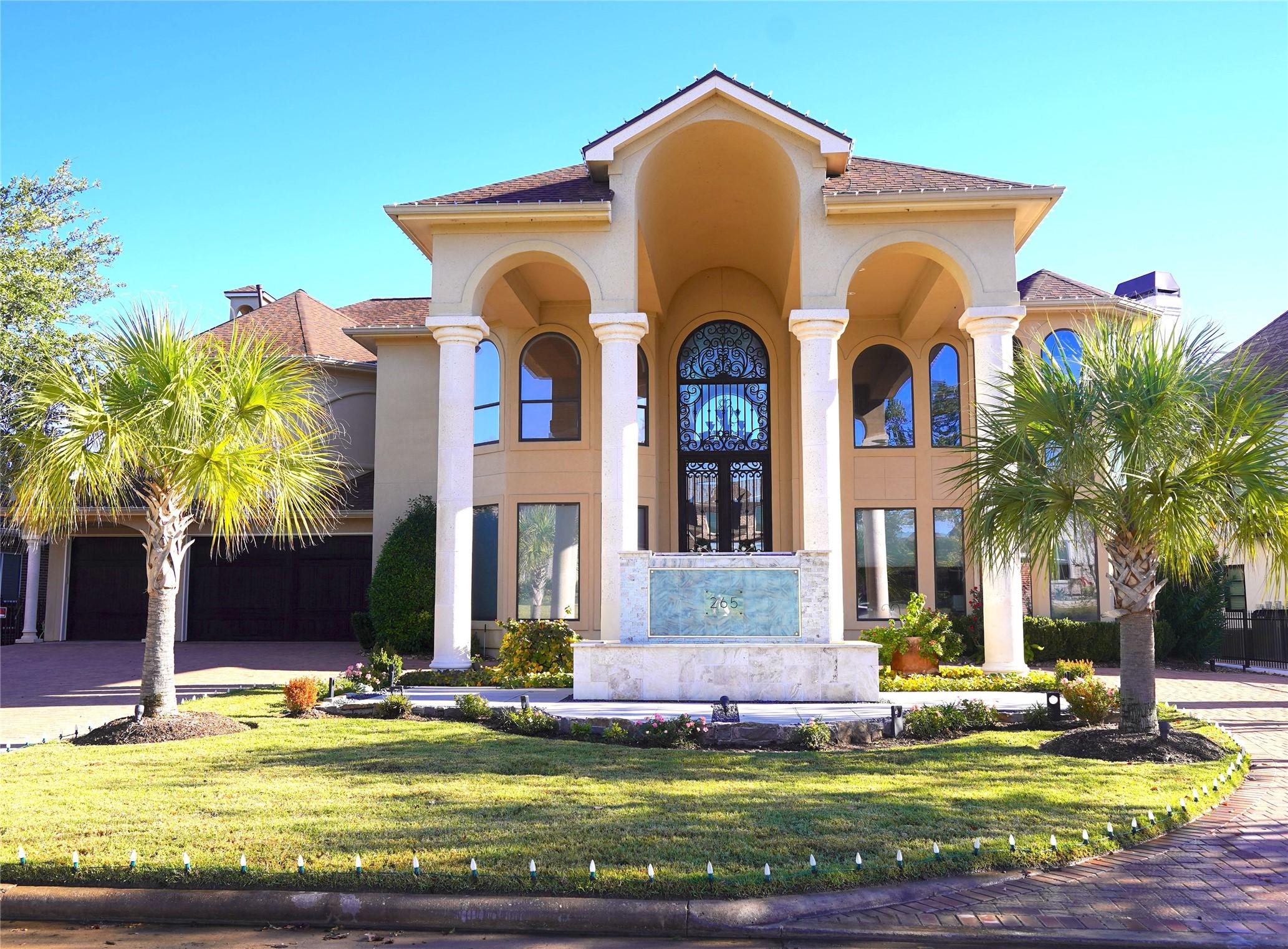 Image 2: Welcome to 265 Promenade St. E - Bentwater