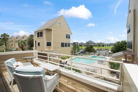 888 Davis Road