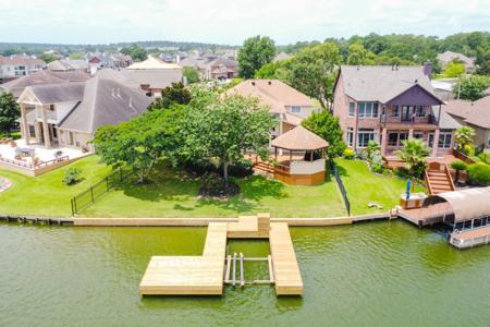 309 Harbor Circle