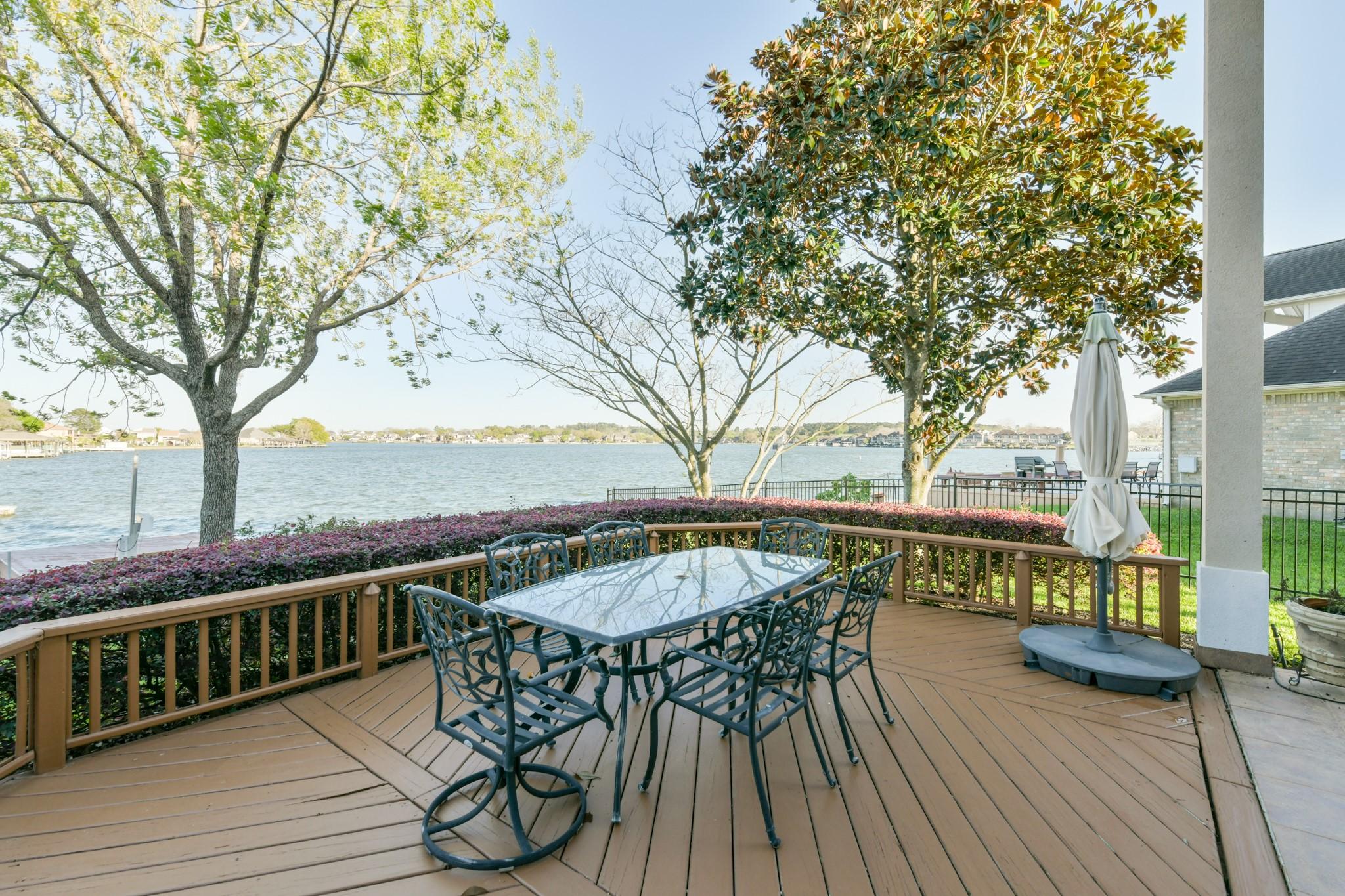 Image 4: View of Lake Conroe from the back deck.